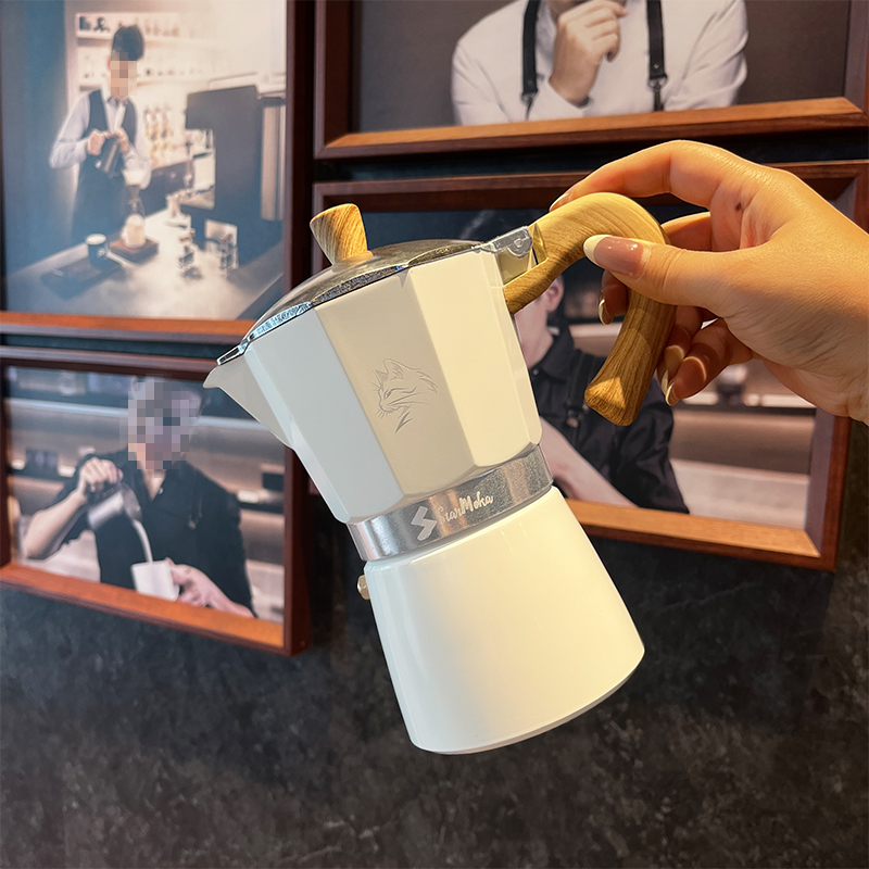 Cafetera Moka de 3/6 Tazas - C - Coffee Equipment Wdt reseña y precio